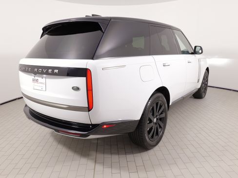 Used 2023 Land Rover Range Rover SE AWD/4WD image 14