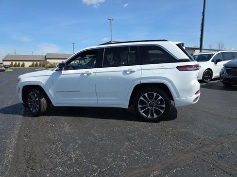 Used 2025 Jeep Grand Cherokee Overland w/ Adv Protech Group III image 4