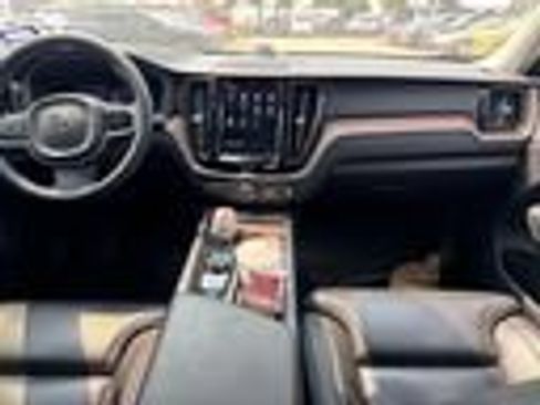 Used 2023 Volvo XC60 B5 Ultimate AWD/4WD image 8