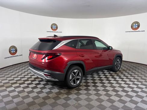 Used 2025 Hyundai Tucson SEL AWD/4WD image 17