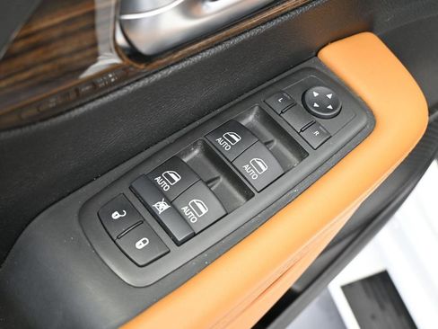 Used 2022 Chrysler Pacifica Pinnacle image 19