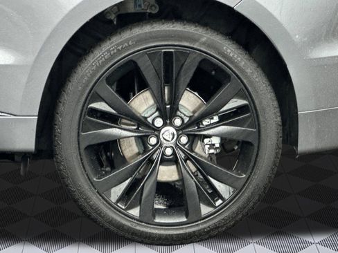 Used 2025 Jaguar F-PACE R-Dynamic S AWD/4WD image 10