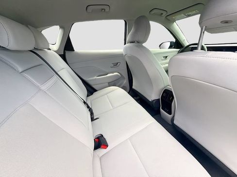 Certified 2024 Hyundai Kona SEL FWD image 25