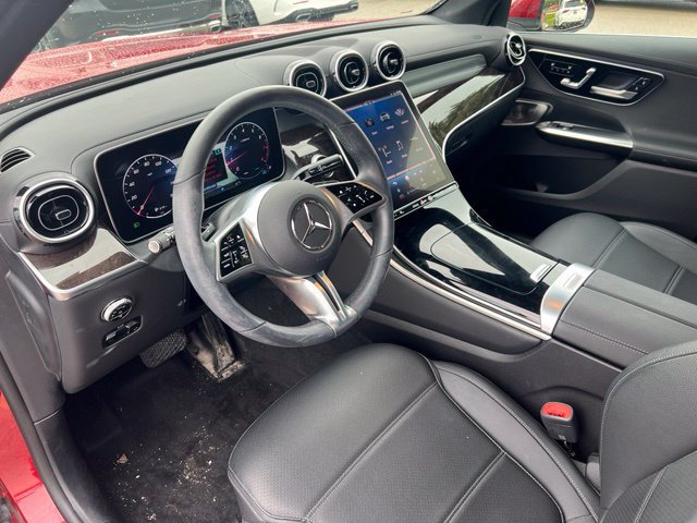 Used 2024 Mercedes-Benz GLC 300 4MATIC image 22