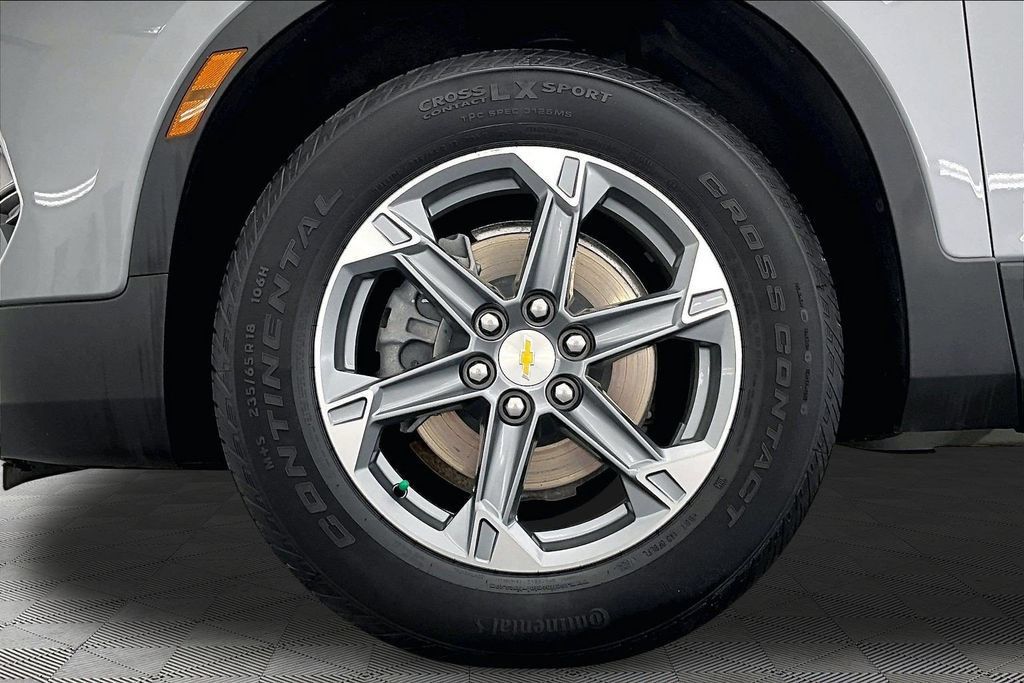 Used 2024 Chevrolet Blazer LT w/ Convenience Package FWD image 9