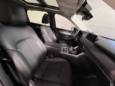 Used 2024 MAZDA CX-90 Plug-In Hybrid w/ Premium Pkg image 28