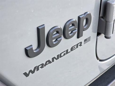 Used 2023 Jeep Wrangler Unlimited Sport image 7