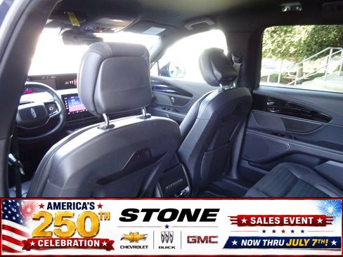Used 2024 Lincoln Nautilus Reserve w/ Jet Appearance Package (87T) AWD/4WD image 18