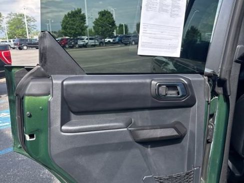 Used 2025 Ford Bronco Badlands AWD/4WD image 11