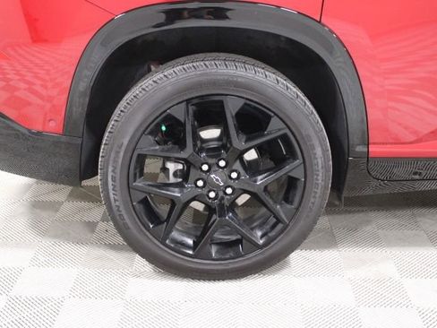 Used 2024 Chevrolet Traverse RS image 44