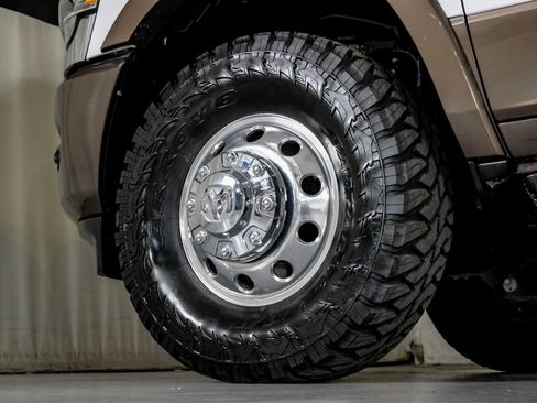 Used 2023 RAM 3500 Limited AWD/4WD image 57