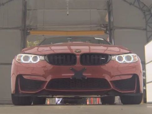Used 2017 BMW M4 Coupe image 3