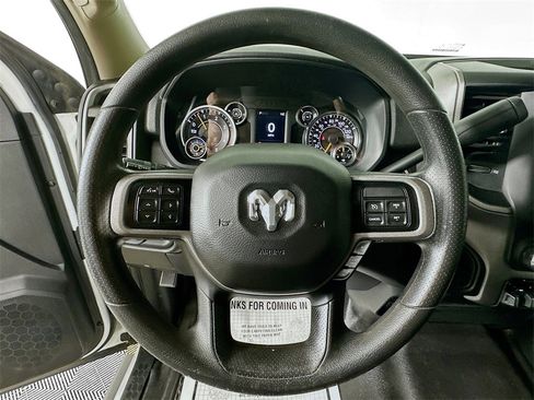 Used 2019 RAM 2500 Tradesman w/ Chrome Appearance Group image 13