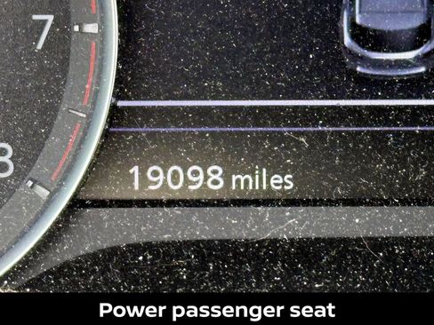 Used 2023 INFINITI QX50 Luxe image 29