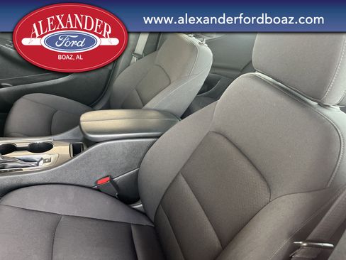 Used 2024 Chevrolet Malibu LT image 10