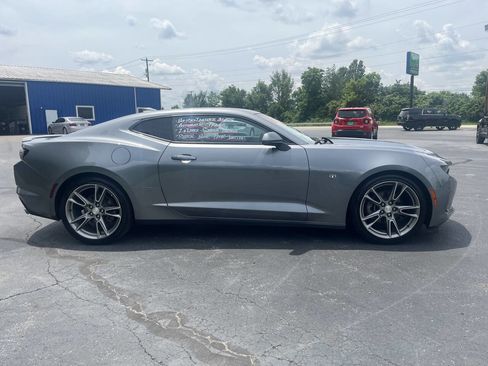 Used 2020 Chevrolet Camaro LT w/ RS Package image 4