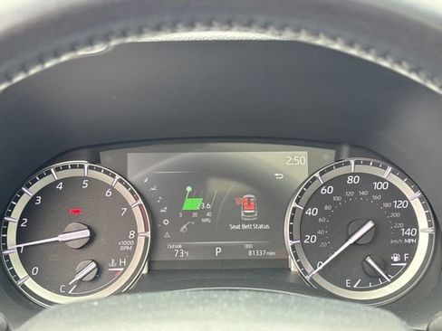 Used 2022 Toyota Highlander XLE image 18