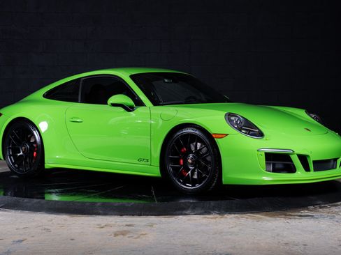 Used 2018 Porsche 911 Carrera GTS RWD image 2