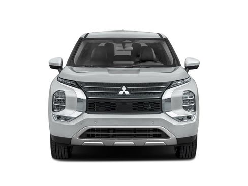 Used 2024 Mitsubishi Outlander SE AWD/4WD image 4