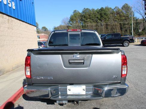 Used 2019 Nissan Frontier SV image 4