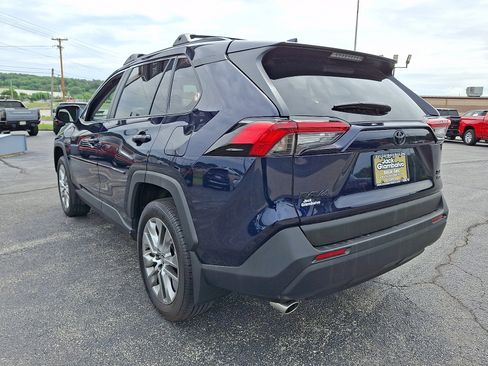 Used 2025 Toyota RAV4 XLE Premium w/ Weather Package AWD/4WD image 6