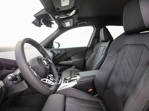 Used 2025 BMW X3 xDrive30i w/ Premium Package image 11