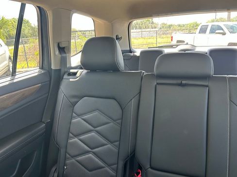 New 2026 Volkswagen Atlas SE FWD image 12