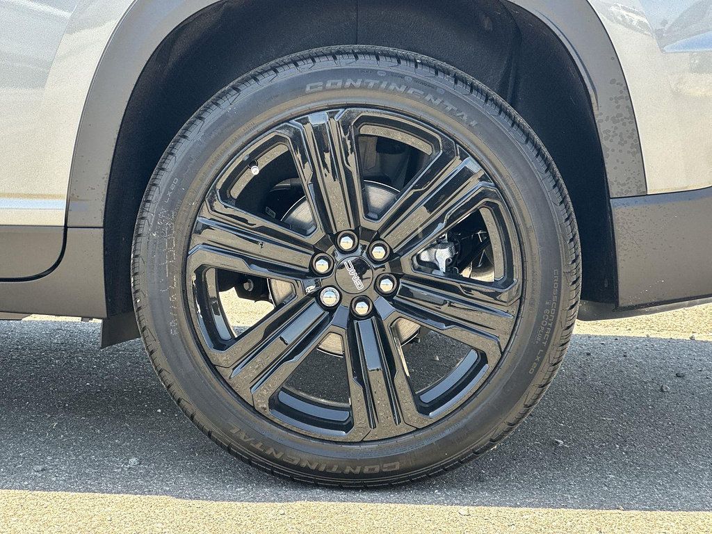 New 2026 GMC Acadia Elevation w/ Black Edition FWD image 30