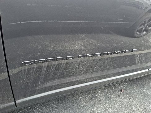 Certified 2024 Jeep Grand Cherokee Altitude AWD/4WD image 7