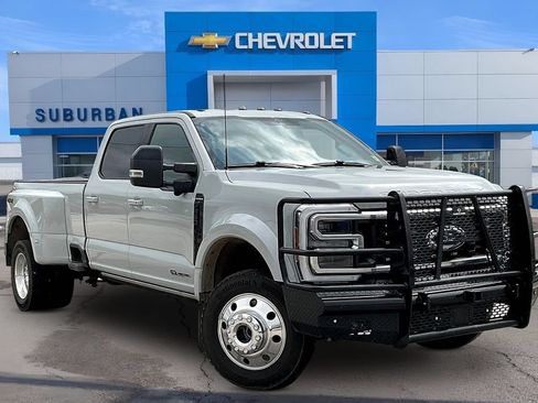 Used 2025 Ford F450 Platinum AWD/4WD image 2