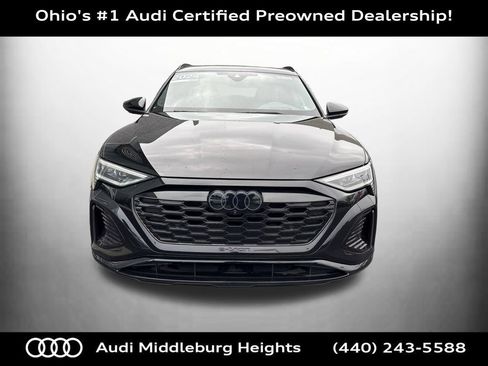 Used 2024 Audi Q8 e-tron Prestige w/ Prestige Package AWD/4WD image 2