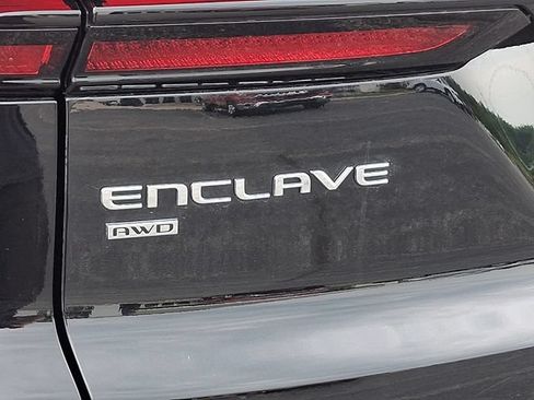 Certified 2026 Buick Enclave Sport Touring w/ Power Package AWD/4WD image 31