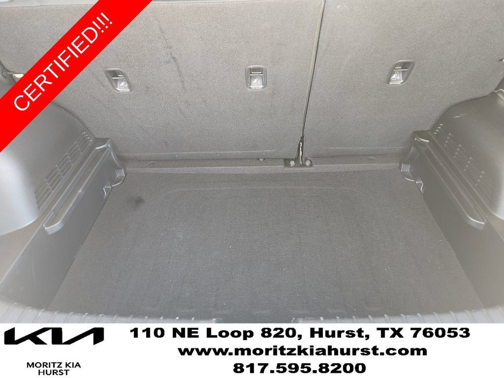 Certified 2025 Kia Soul LX w/ LX Technology Package FWD image 31