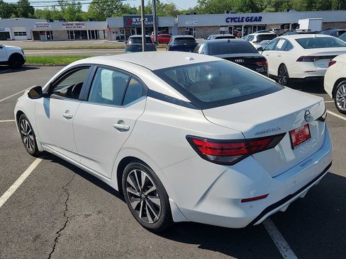 Used 2025 Nissan Sentra SV w/ SV Premium Package FWD image 6