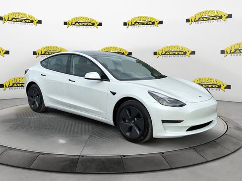 Used 2023 Tesla Model 3 Standard Range RWD image 7