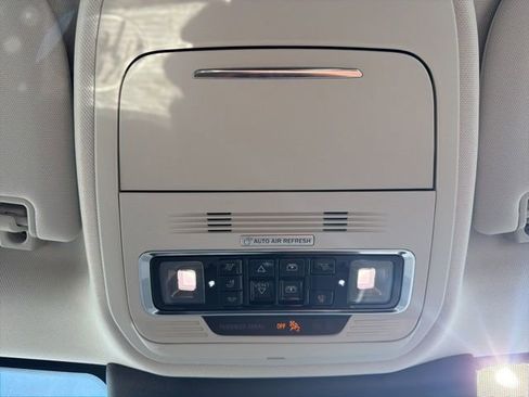 New 2026 Lincoln Navigator Reserve w/ Jet Appearance Package AWD/4WD image 30