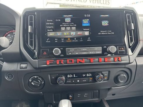 Used 2025 Nissan Frontier PRO-4X AWD/4WD image 21
