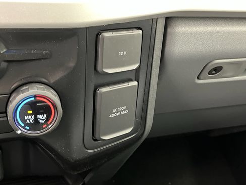 New 2026 Ford F250 XLT w/ XLT Premium Package AWD/4WD image 24