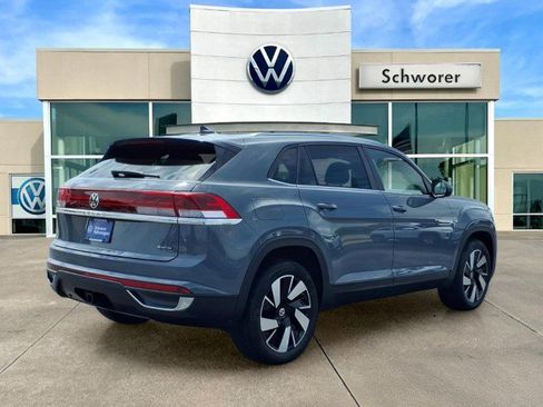 Certified 2024 Volkswagen Atlas Cross Sport SE AWD/4WD image 6