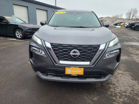 Used 2023 Nissan Rogue SV image 3