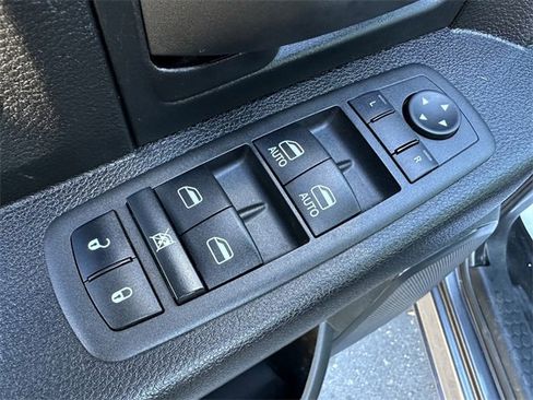 Used 2022 RAM 3500 Tradesman w/ Chrome Appearance Group image 28