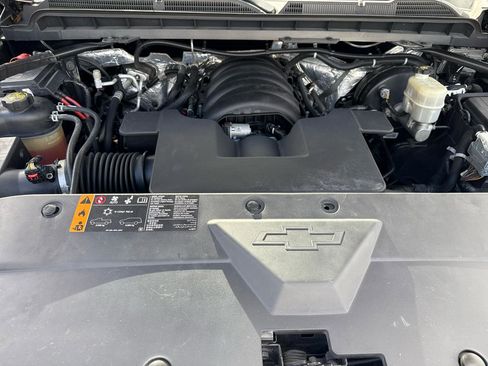 Used 2018 Chevrolet Silverado 1500 High Country AWD/4WD image 44
