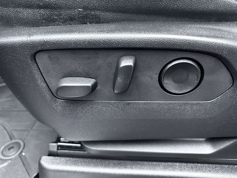 Used 2023 Chevrolet Tahoe Z71 w/ Off-Road Capability Package image 20