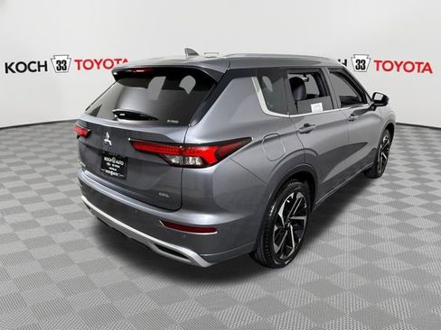 Used 2023 Mitsubishi Outlander SEL 40th Anniversary AWD/4WD image 8