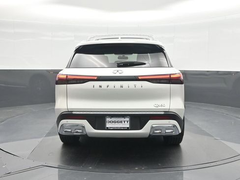 Used 2022 INFINITI QX60 Sensory w/ Cargo Package image 17