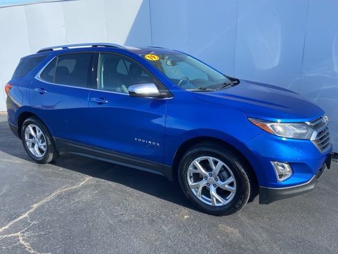 Used 2019 Chevrolet Equinox Premier image 2