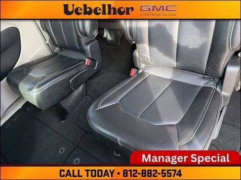 Used 2024 Chrysler Pacifica Touring-L image 20