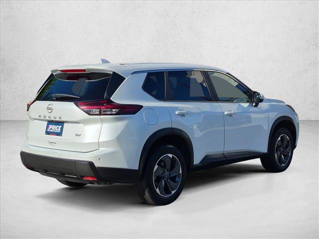 Used 2024 Nissan Rogue SV FWD image 5
