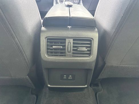 Used 2023 Nissan Rogue SV AWD/4WD image 35