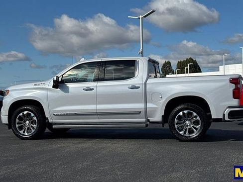 Used 2025 Chevrolet Silverado 1500 High Country w/ Technology Package image 7